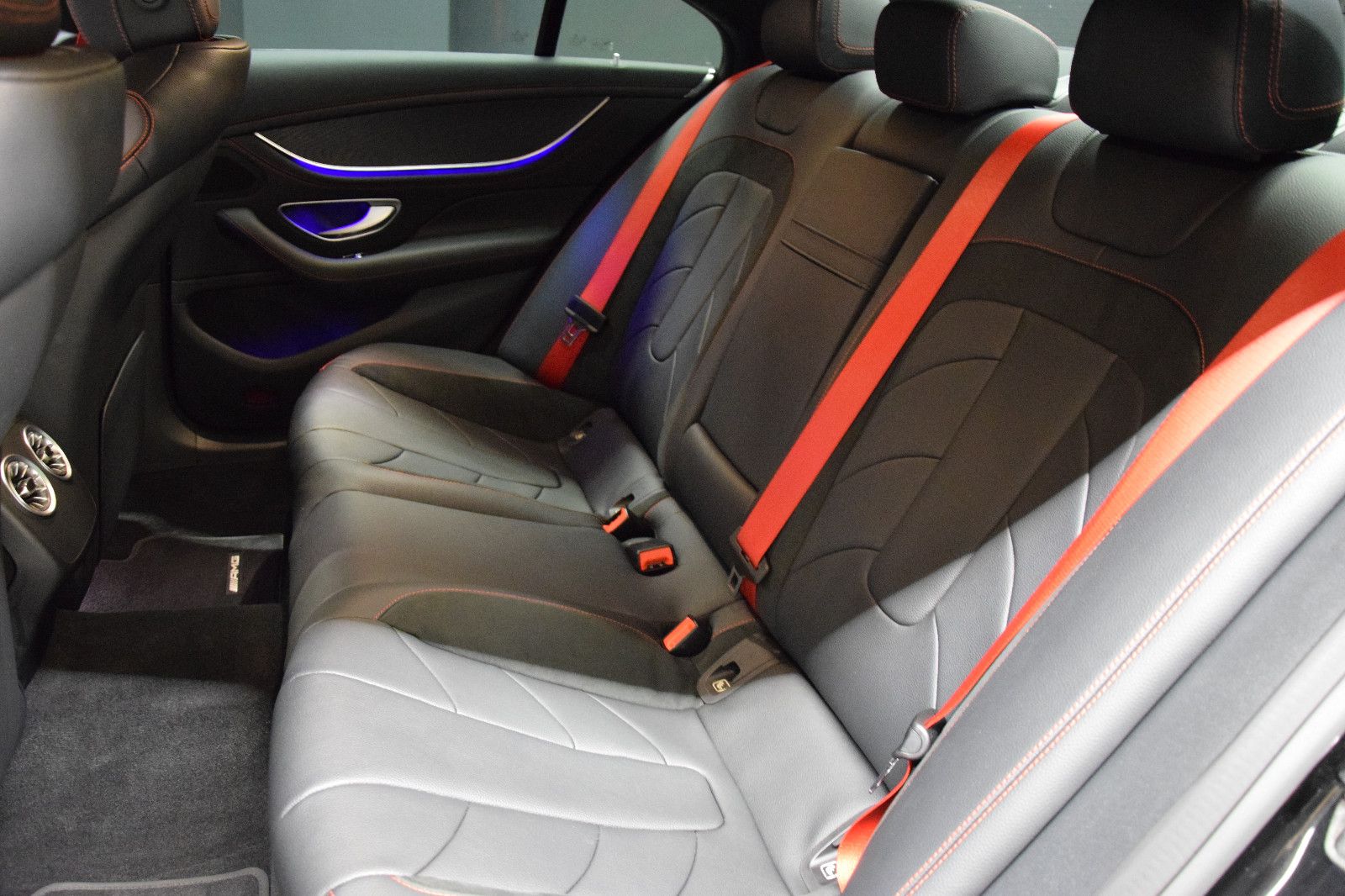 Fahrzeugabbildung Mercedes-Benz CLS 53 AMG 4Matic s.AGA 360°Luftfahr Memory STHZ