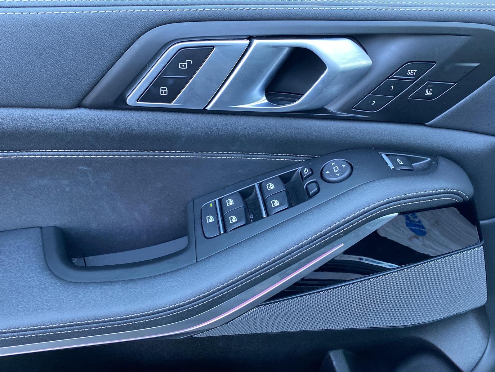 BMW X5 M60 i xDrive*NP 144.000€*SkyLounge
