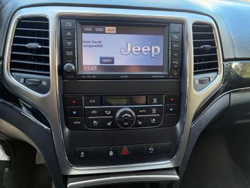 Jeep Grand Cherokee - 8