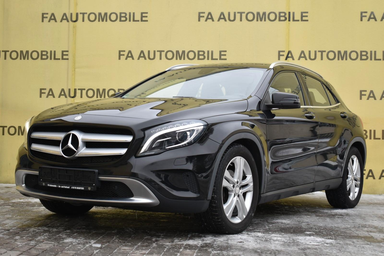 Mercedes-Benz GLA 200/LEDER/NAVI/XENON/PDC/SHZ/ALU/KLIMA/