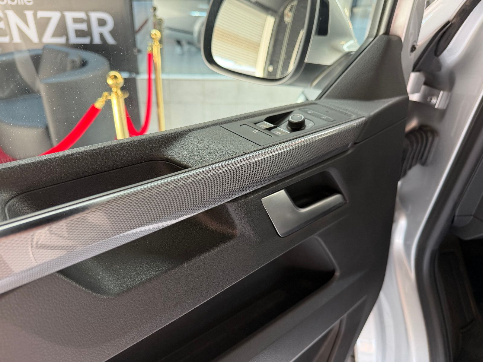 Fahrzeugabbildung Volkswagen T6 Multivan/7-SITZ/VIRTUAL/AUTOMATIK/KAMERA/NAVI