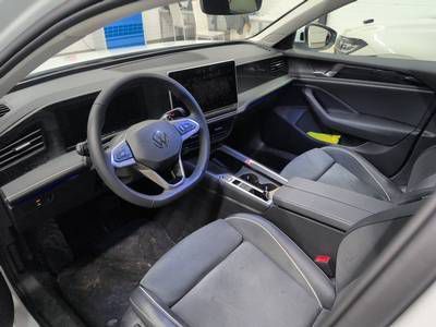 Volkswagen Passat Variant - Bild 4