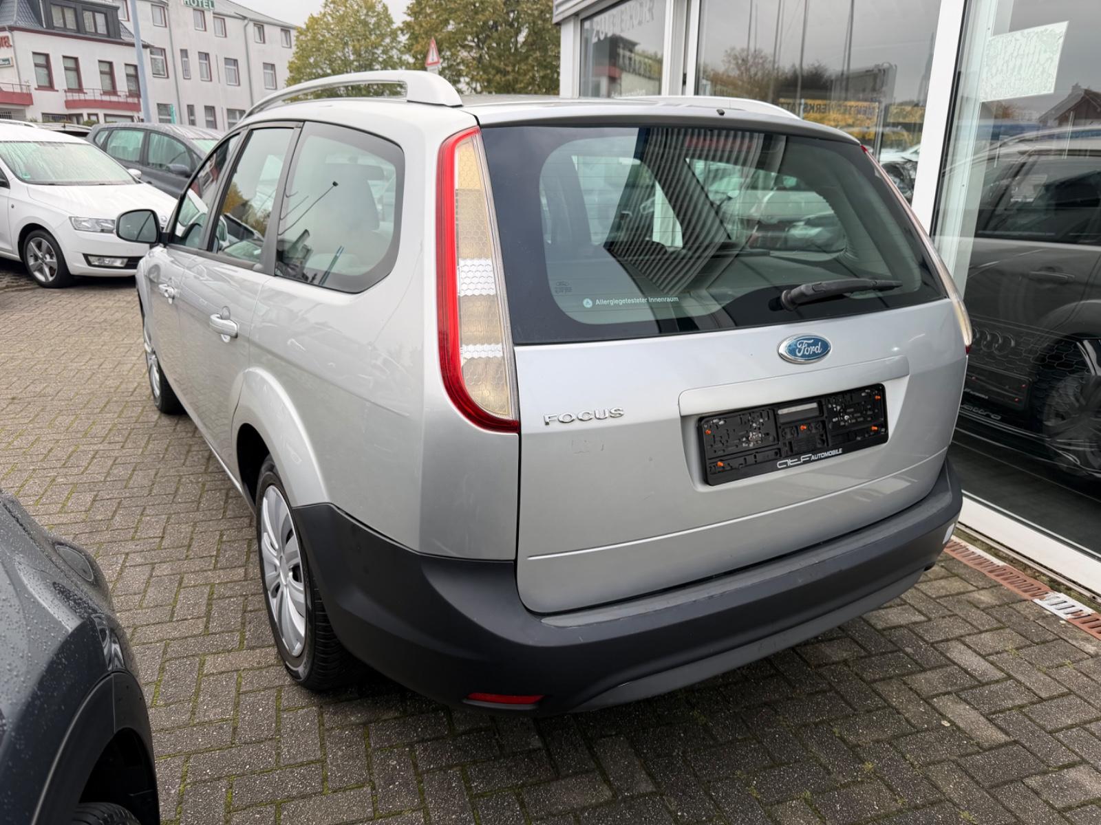 Ford Focus 2010 — engine 1.596 cm³, 101 HP (74kW)