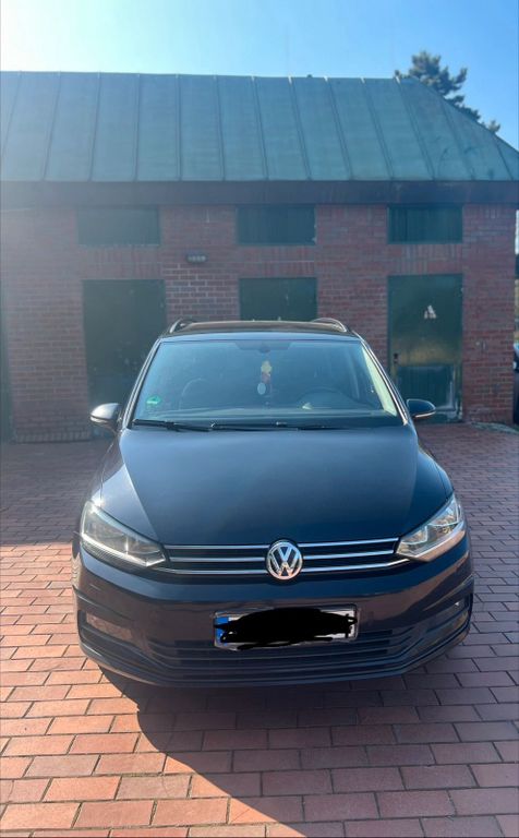 Image of Volkswagen Touran