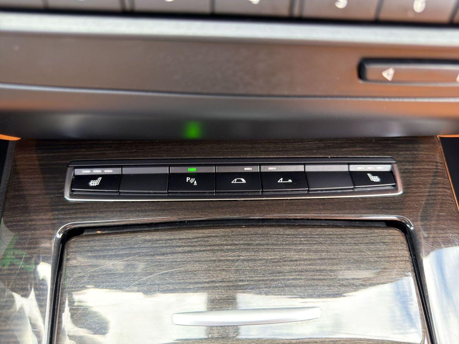 BMW Z4 SDRIVE20I 184ch - BVA 8 - CUIR - NAVIGATION PROFESSIONAL - XÉNON - SIÈGES CHAUFFANTS - CLIM AUTO