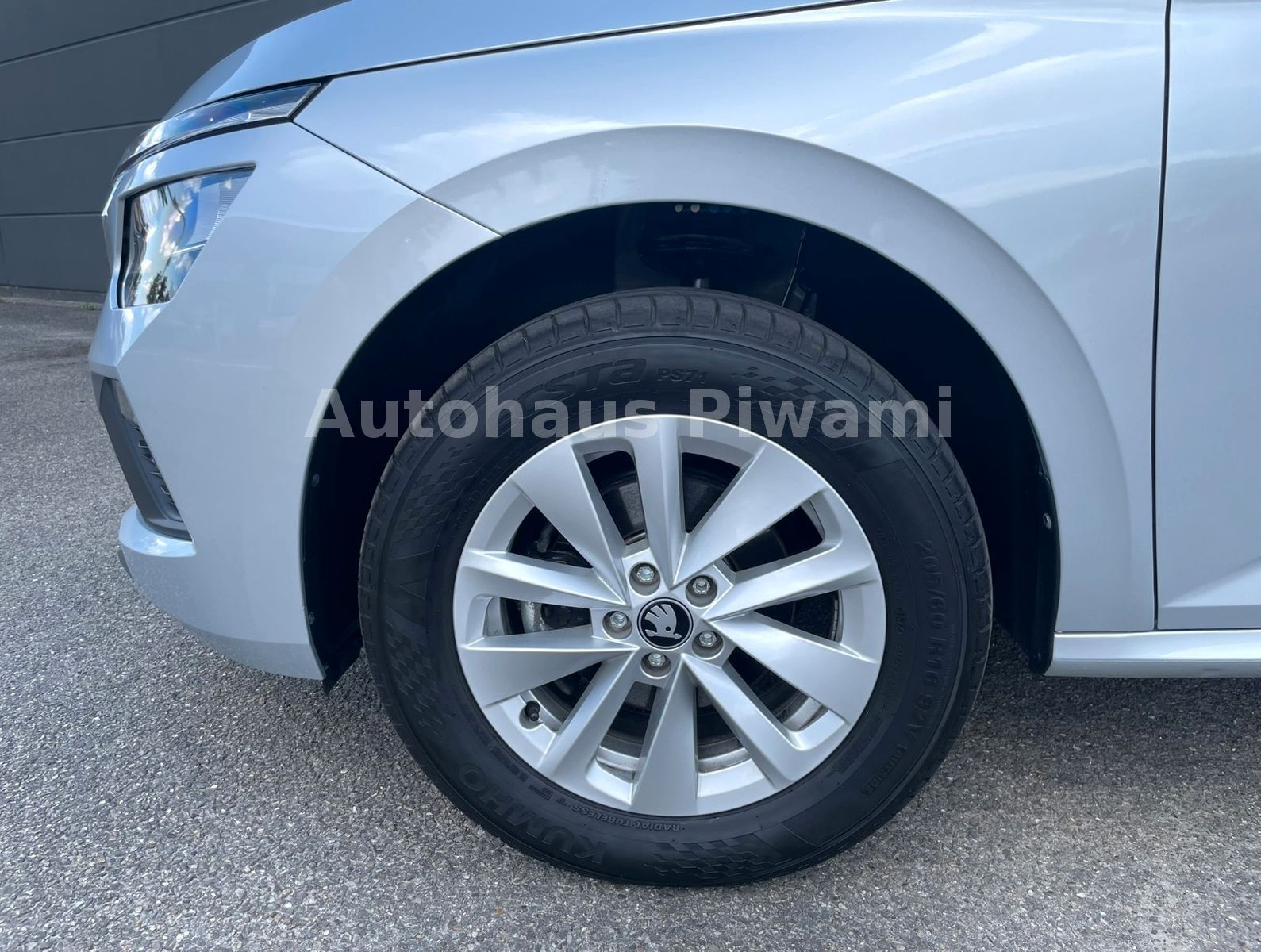 Skoda Kamiq 1.5 TSI DSG Selection Edition 130 AHK KESS imagem 3