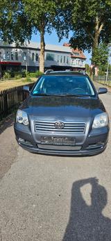 Toyota Avensis Combi Executive 2,2-l-D-CAT Executive
