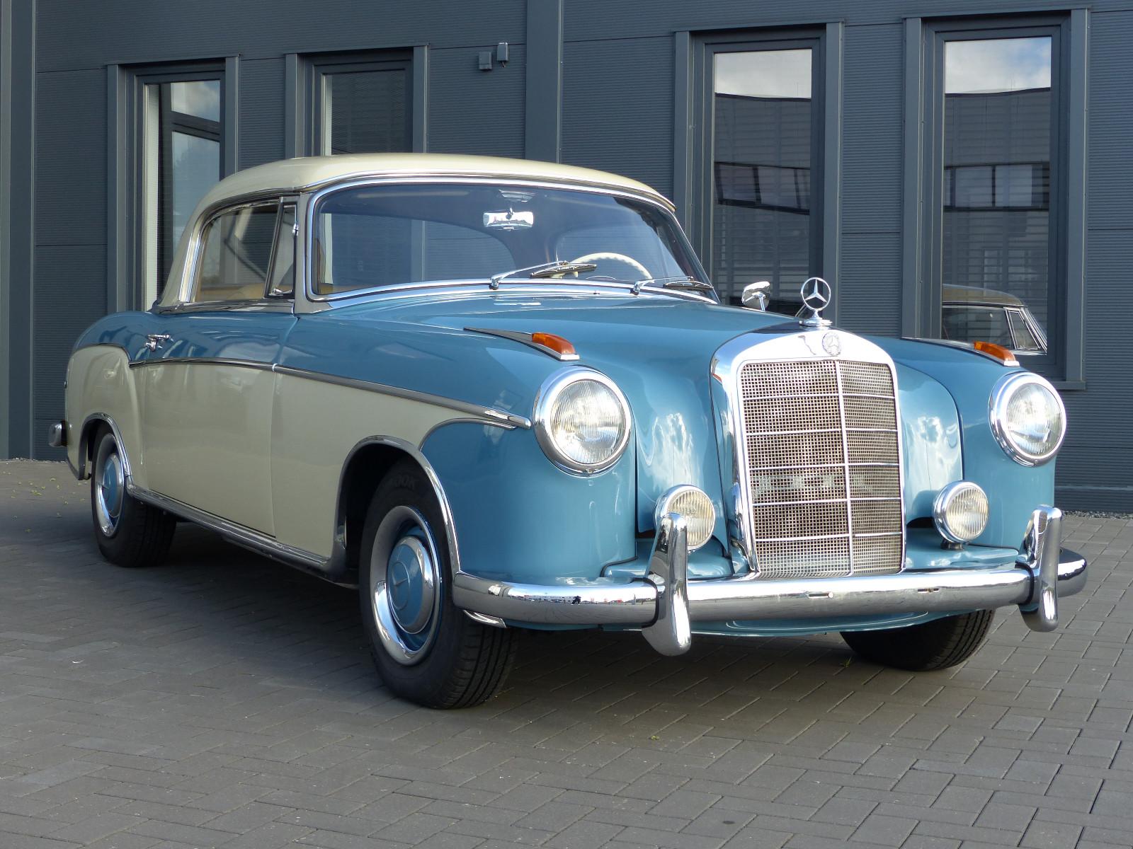 Mercedes-Benz 220 S Ponton Coupe