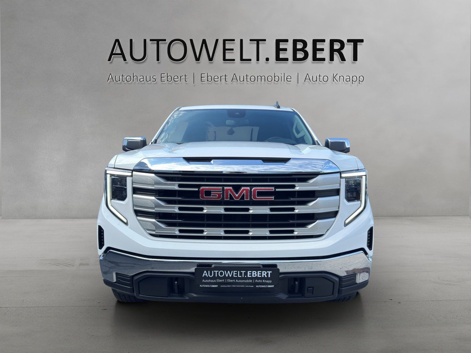 Fahrzeugabbildung GMC Sierra 5,3l V8 SLE UNFALLFREIES FZG/GARANTIE/CAD