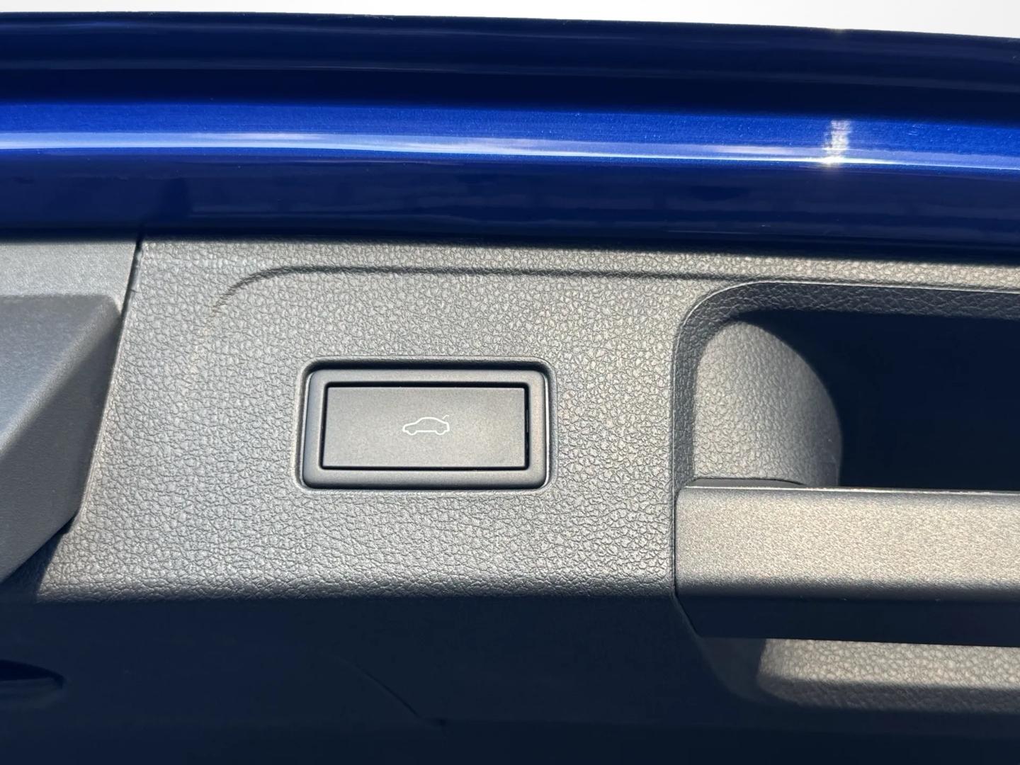 Volkswagen Passat 2.0 TDI R-LINE *LED*NAVI*DCC*, миниатюра 13
