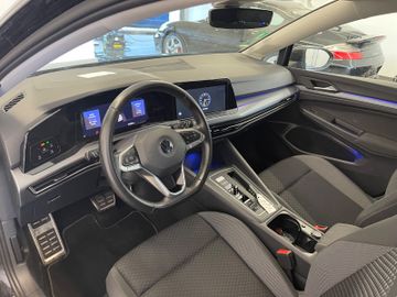 Volkswagen Golf - 8