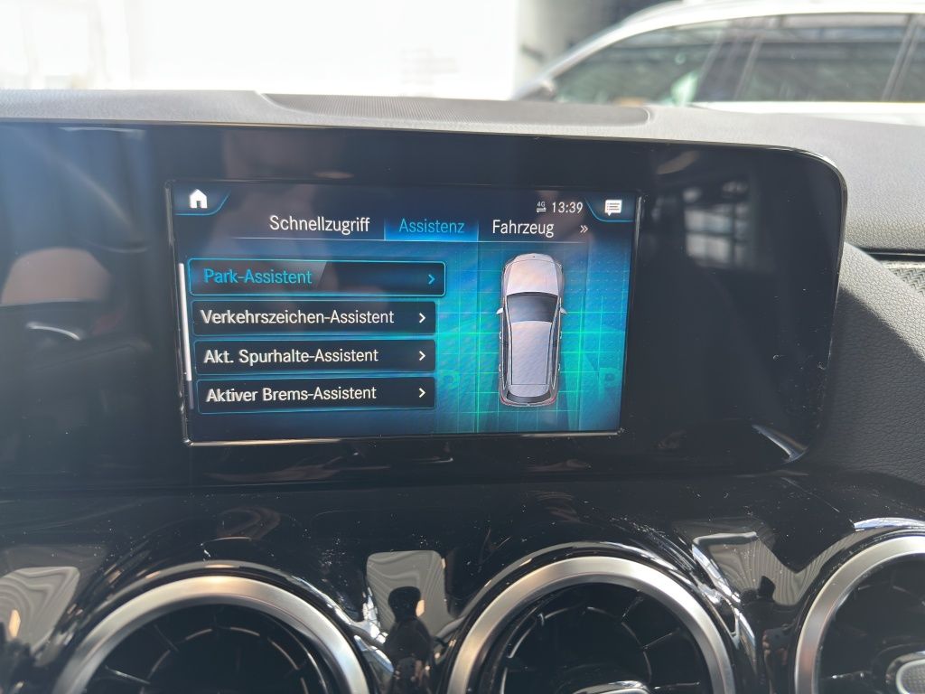 Fahrzeugabbildung Mercedes-Benz B 250 e AMG Line*LED*AppleCarPlay*PDC