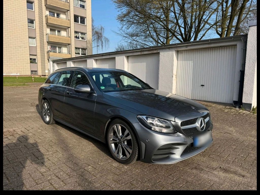 Image of Mercedes-Benz E 200