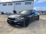 BMW 330i M Sport Laser/360/AHK/StandHZ/Pano/HUD/4SHZ - BMW 330 mit Benzin-Antrieb: Limousine, 330i