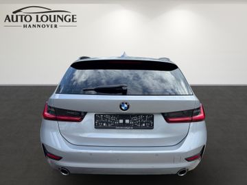 BMW 320 - 6