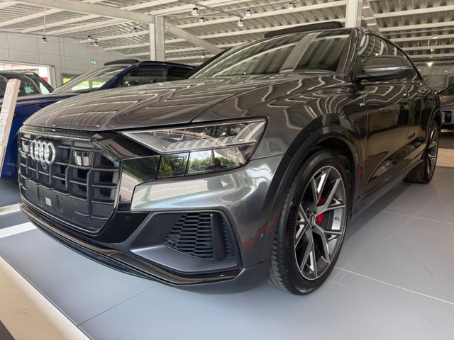 AUDI Q8 50 TDI Q/PANO/STDHZG/SFTCLS/ALLRADLENK/RAUTE