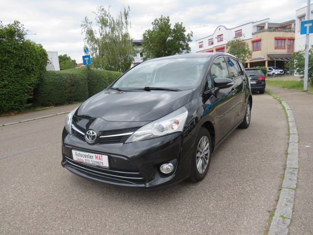 TOYOTA Verso
