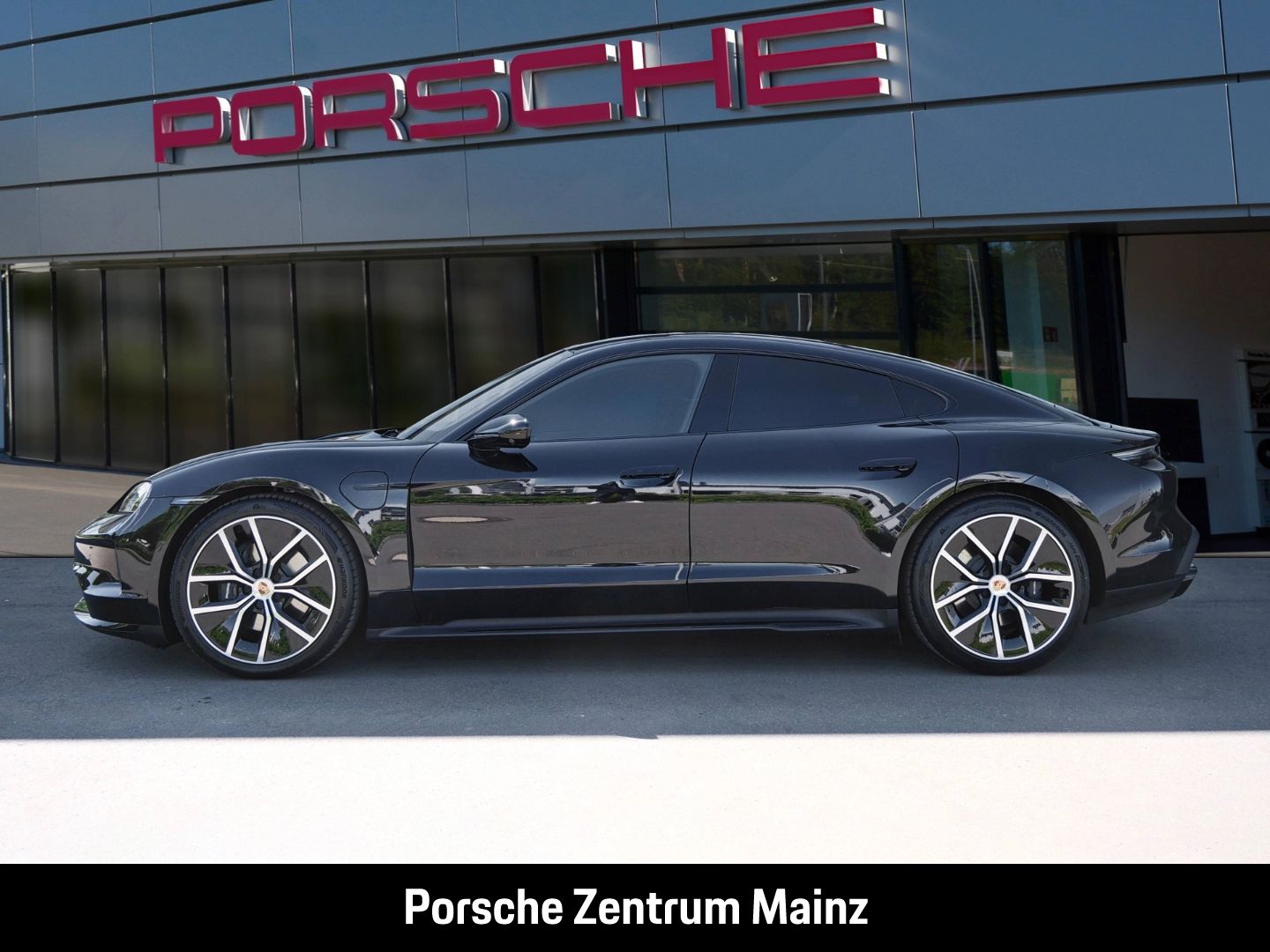 Porsche Taycan 4 Black Edition InnoDrive Head-Up BOSE imagem 3