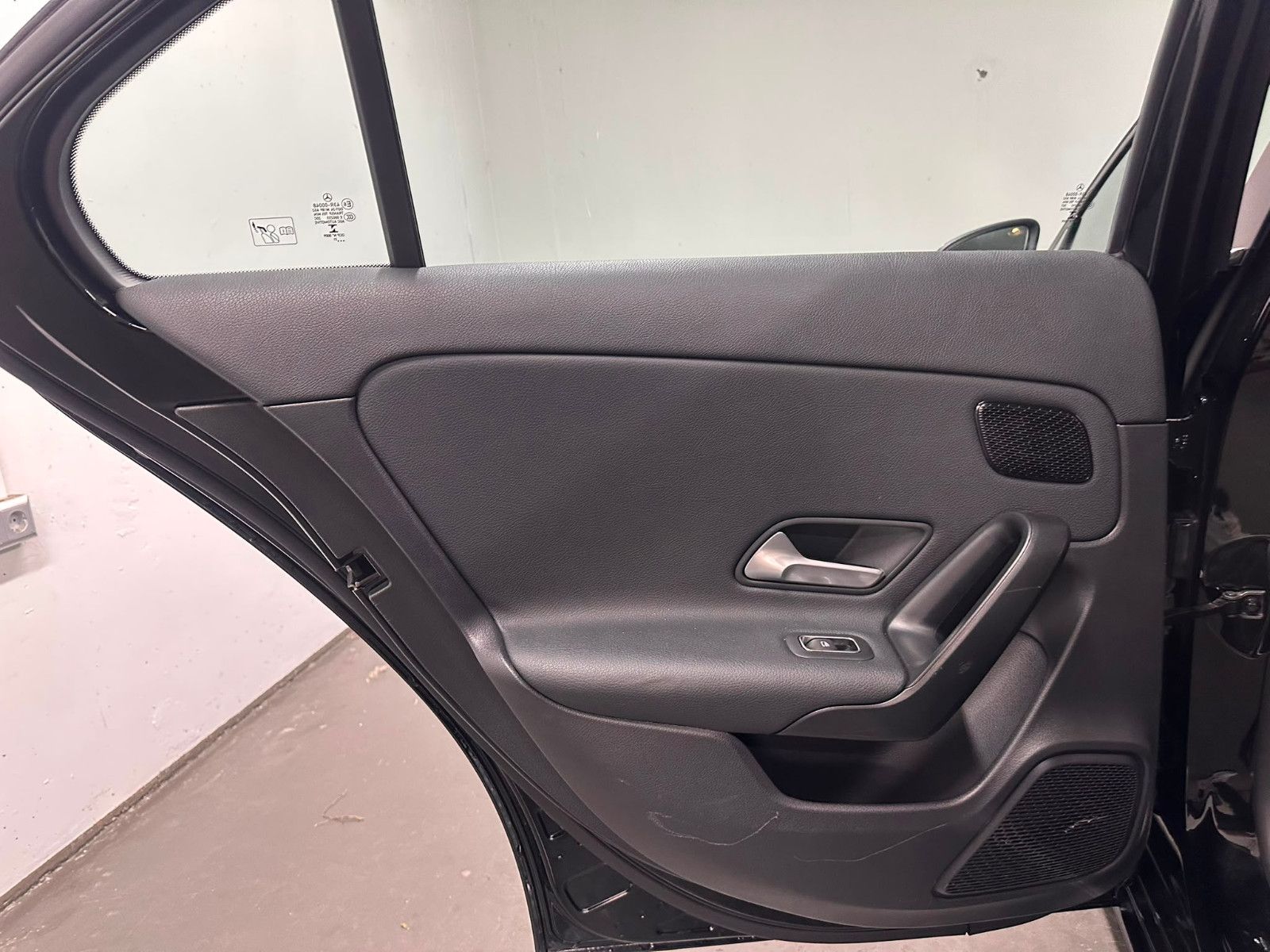 Fahrzeugabbildung Mercedes-Benz A 200 d Limousine NAVI*KLIMA*SH*TOTWI*SPURH*LED*