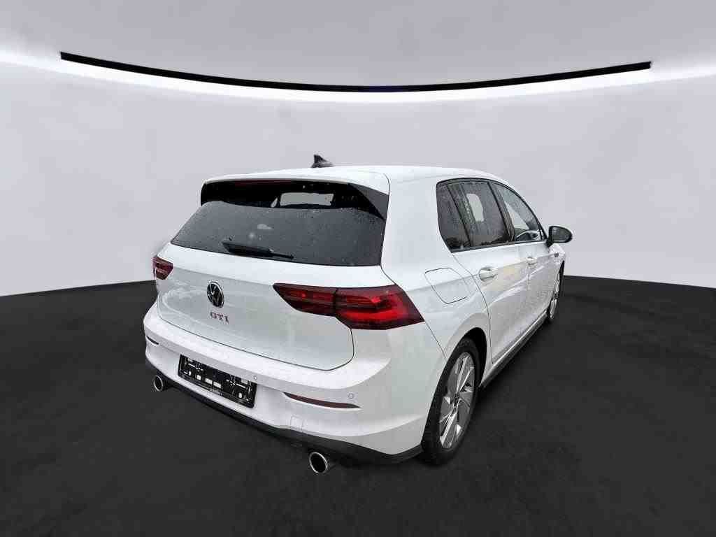 Fahrzeugabbildung Volkswagen Golf GTI *Panodach*Navi*PDC*Sitzhzg*ACC*LED*DAB*