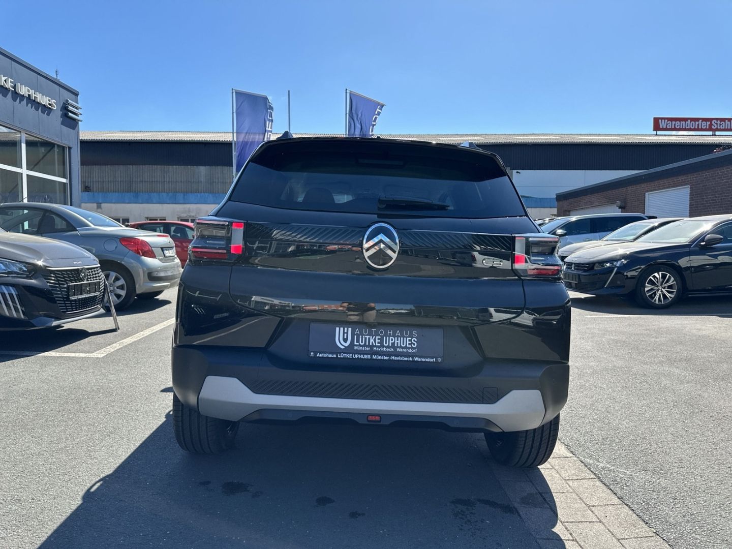 Fahrzeugabbildung Citroën C3 MAX 1.2 PT Turbo 100 S&S Navi CarPlay SHZ.
