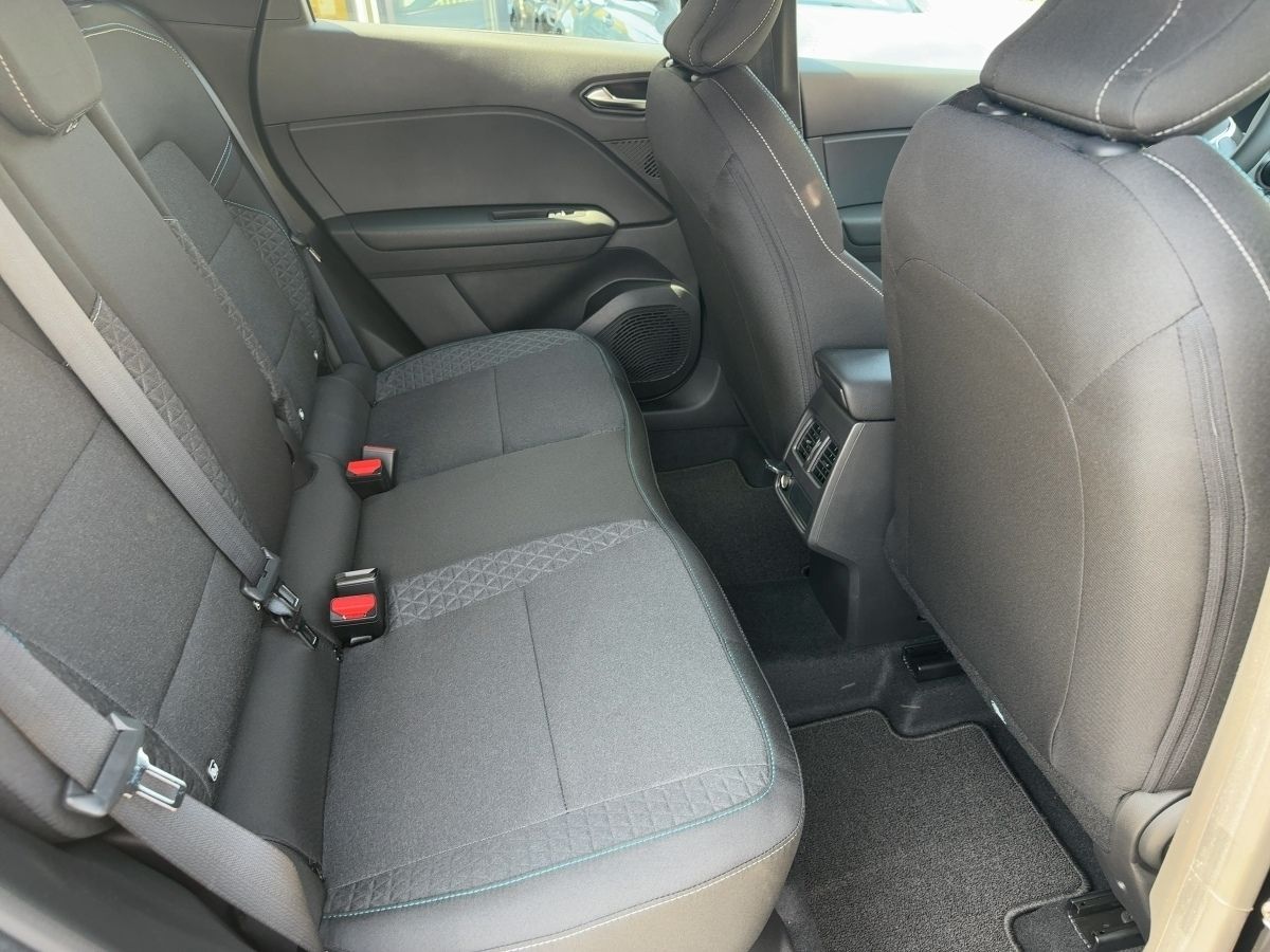 Fahrzeugabbildung Renault Captur Evolution Mild Hybrid 160 EDC SHZ