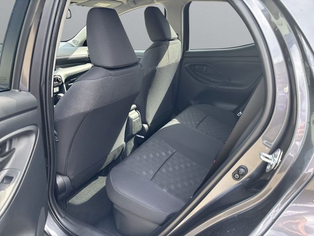 Yaris Hybrid Team Deutschland 1.5 LED Apple Car