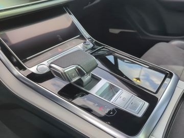Audi Q7 - 11