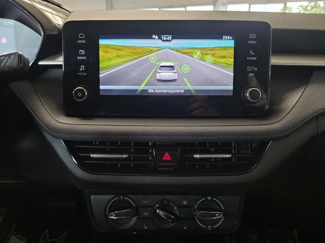 SKODA Fabia — Foto 21