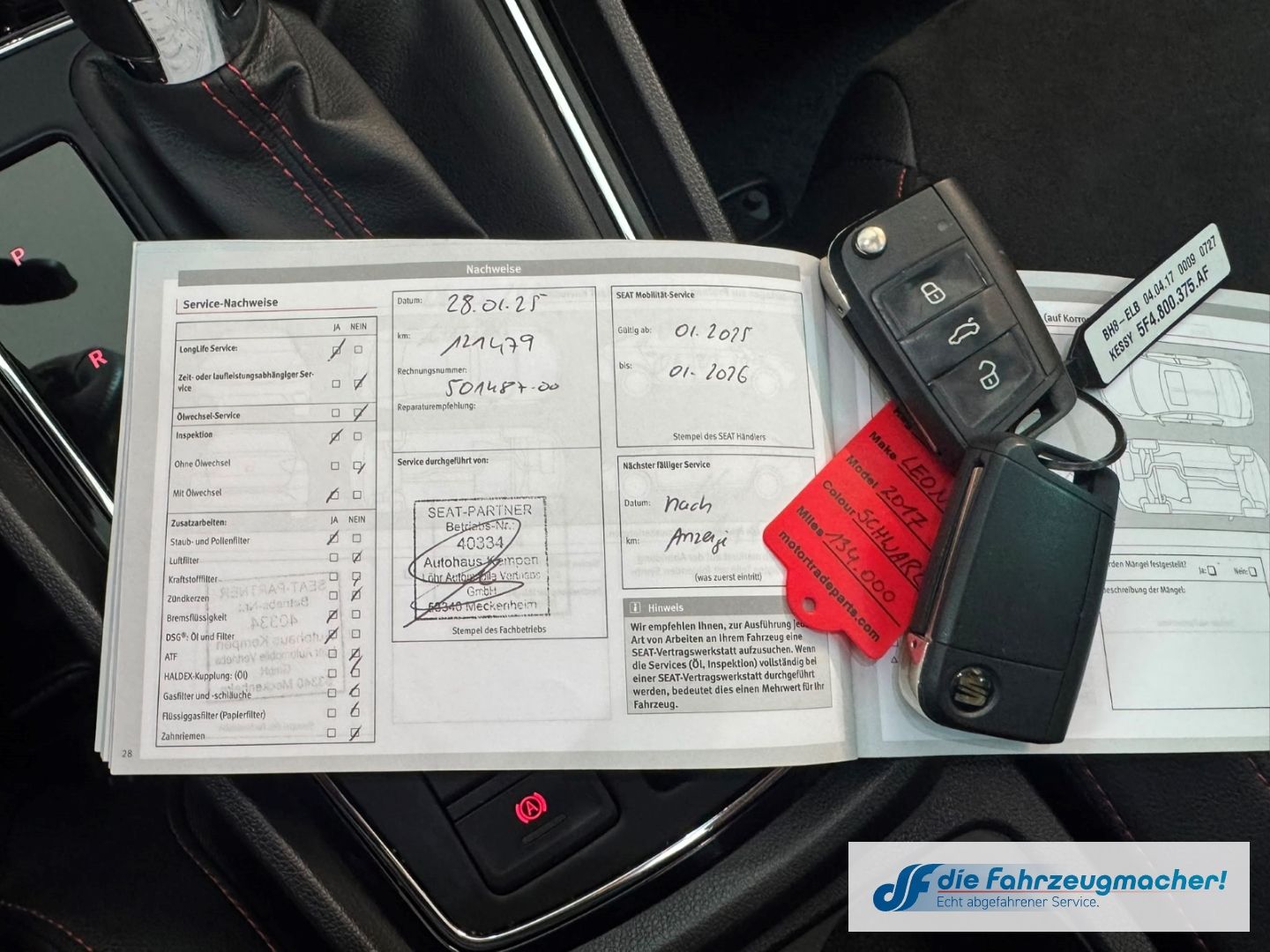 Fahrzeugabbildung SEAT Leon ST FR Panorama Navi Leder LED Sperrdiff. AC