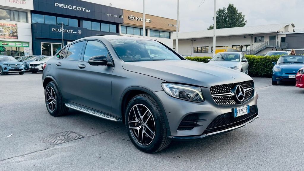 Image of Mercedes-Benz GLC 220