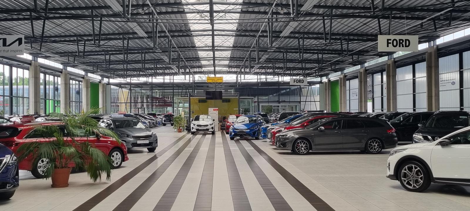 showroom-image-top