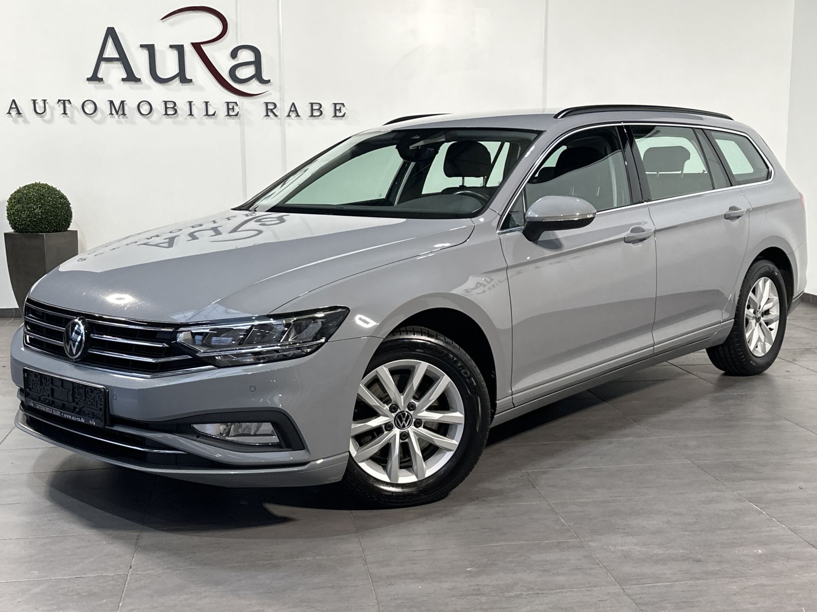 Fahrzeugabbildung Volkswagen Passat Variant 2.0 TDI DSG Business NAV+LED+ACC