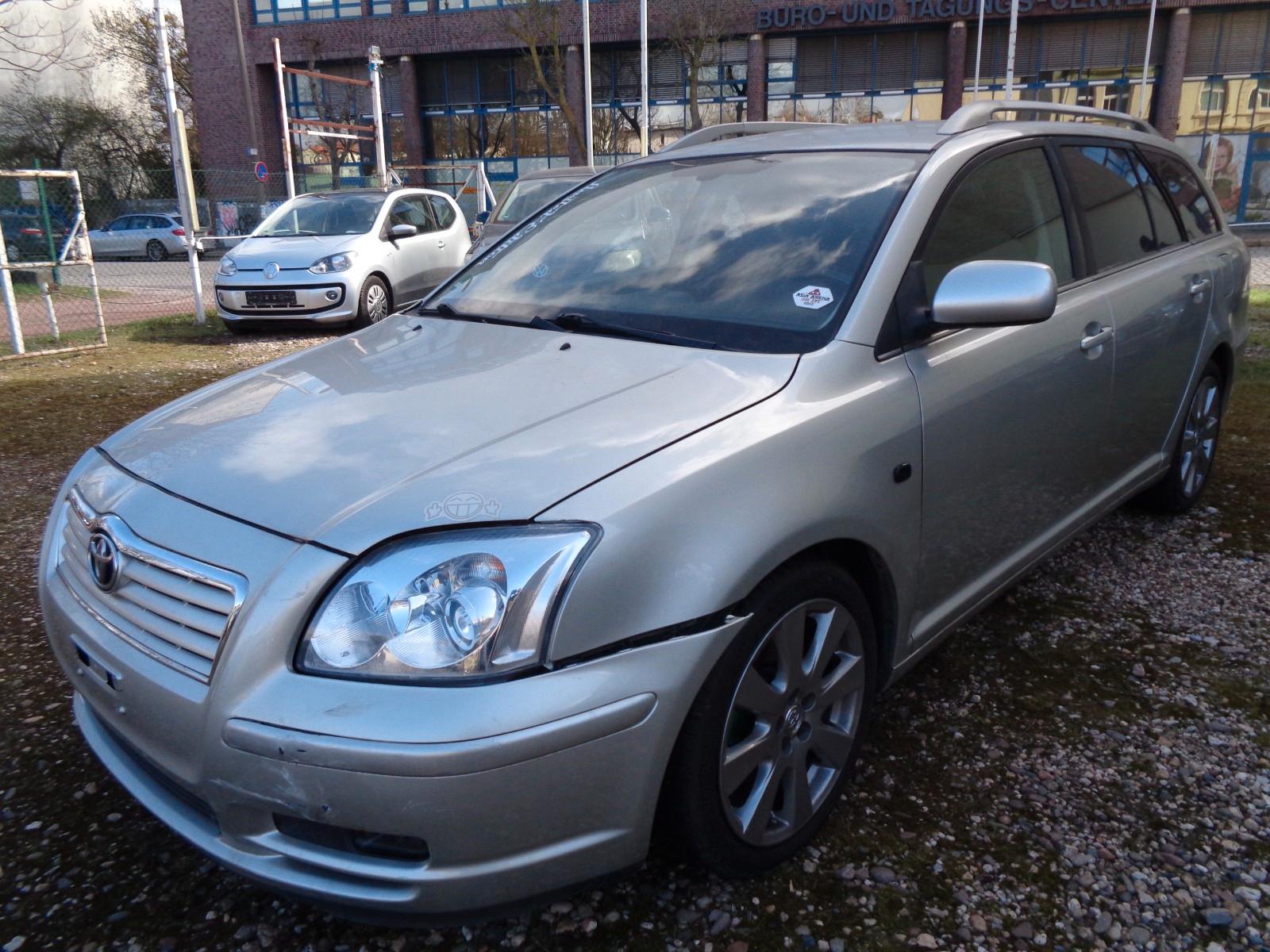 Toyota Avensis Kombi 2.0 Sol