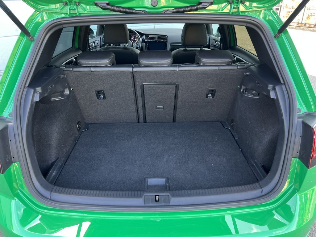 Fahrzeugabbildung Volkswagen Golf R 2.0 Akrapovic Original Sonderfarbe