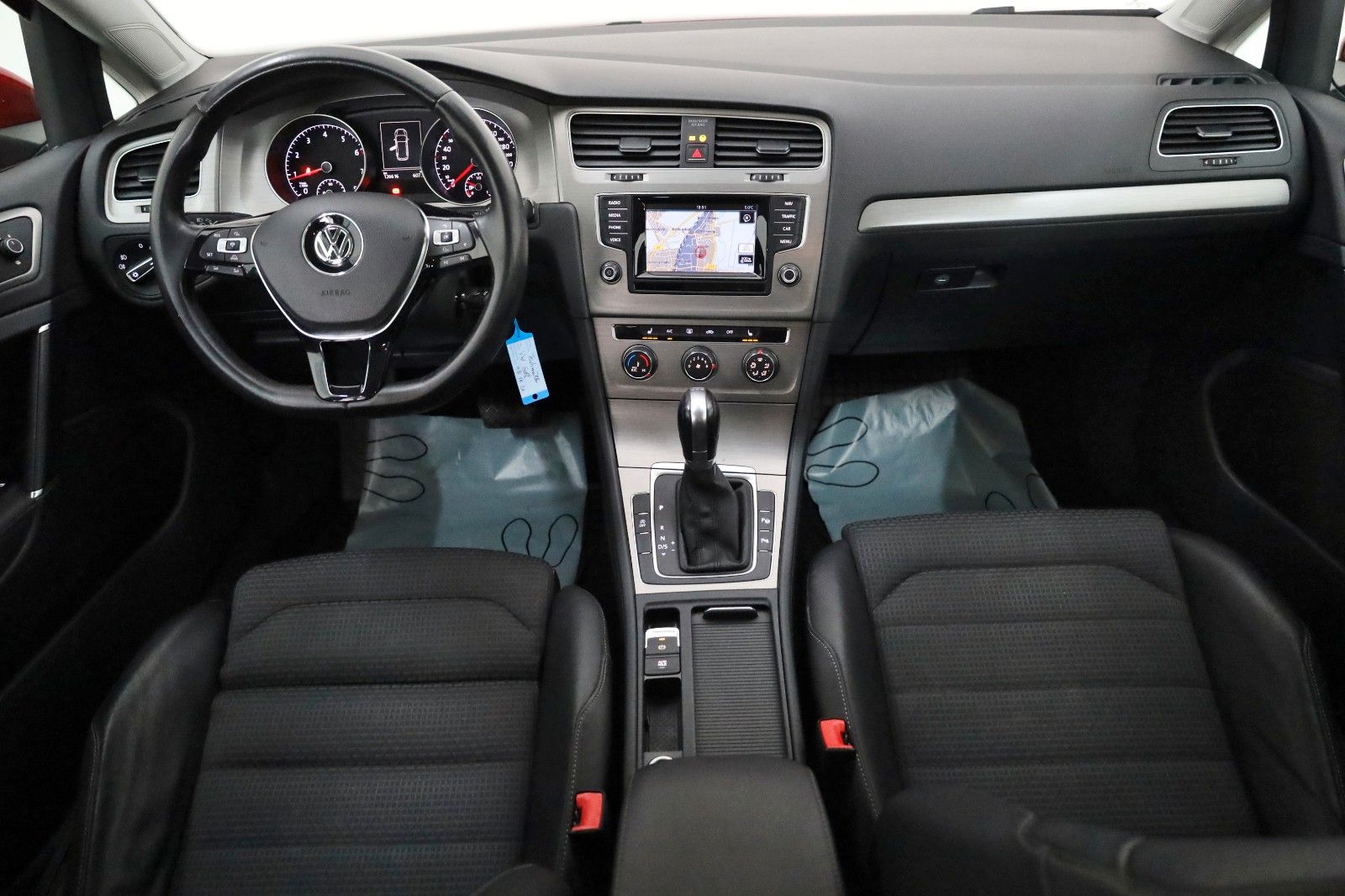 Fahrzeugabbildung Volkswagen Golf VII Variant Comfortline T.Leder,Navi,Xenon