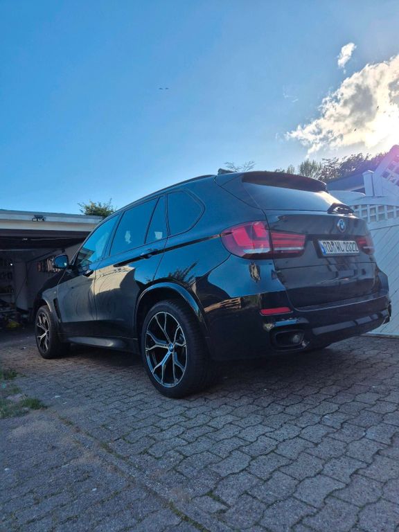 Image of BMW X5