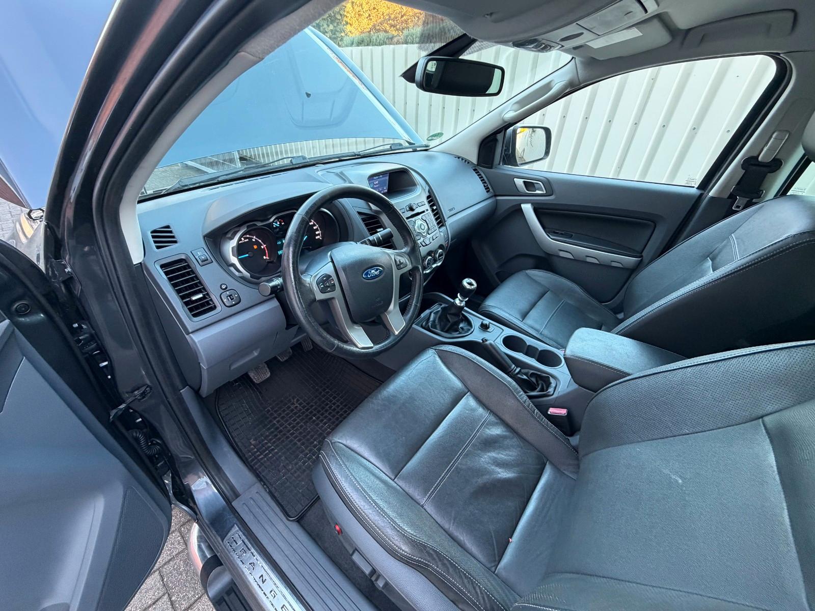 Ford Ranger 3.2 TDCi 200 ch Limited Double Cabine 4x4 • Cuir • GPS • Caméra • Attelage 3,35 t