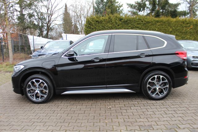 BMW X1 xDrive 25e xLine*AHK*T.Leder*Navi Prof*Kamera