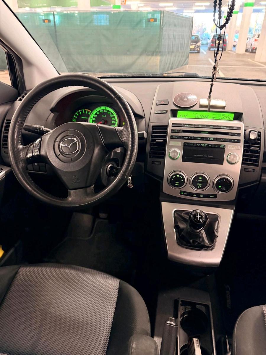 Mazda 5 2007 — двигун 145 HP (107kW)