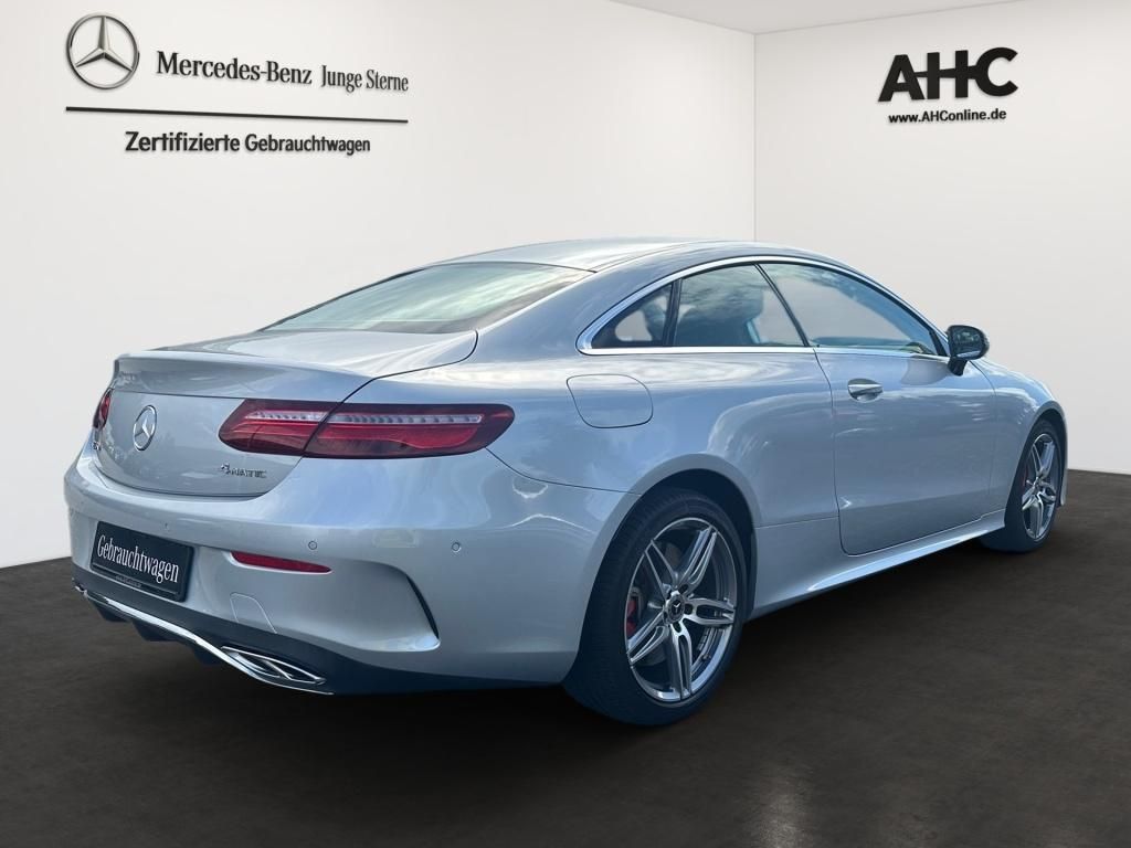 Fahrzeugabbildung Mercedes-Benz E 450 Coupé 4M 2xKlima 360 AUT DynLicht Kam. LED