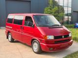 Volkswagen VW- TRANSPORTER T4 / 2.5TDi / Airco-8platz - Volkswagen aus 1996: Transporter