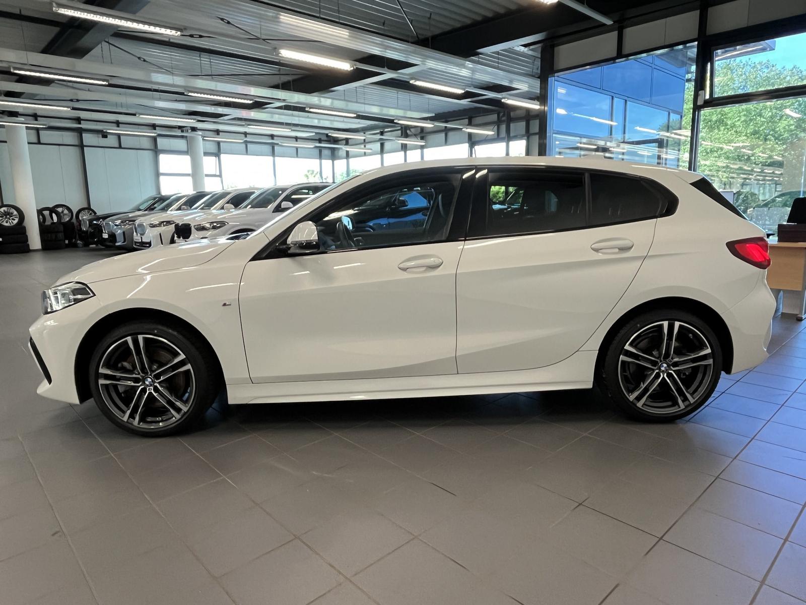 BMW 120i M Sport AHK NAVI LED Sound Syst.