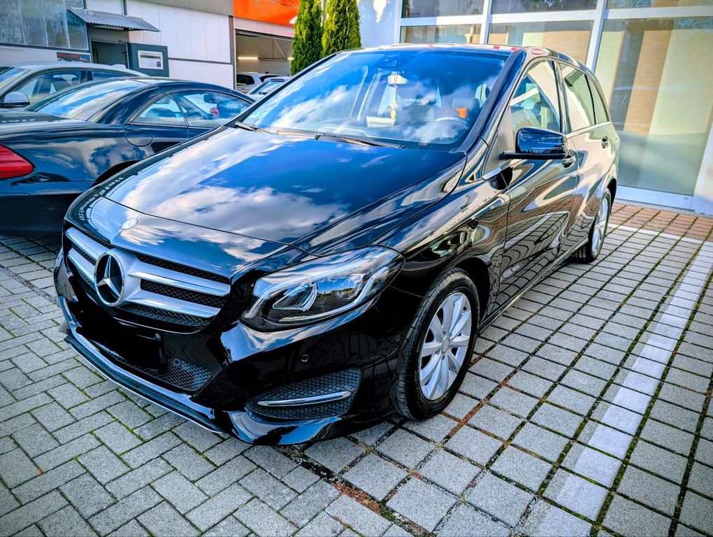 Image of Mercedes-Benz B 180