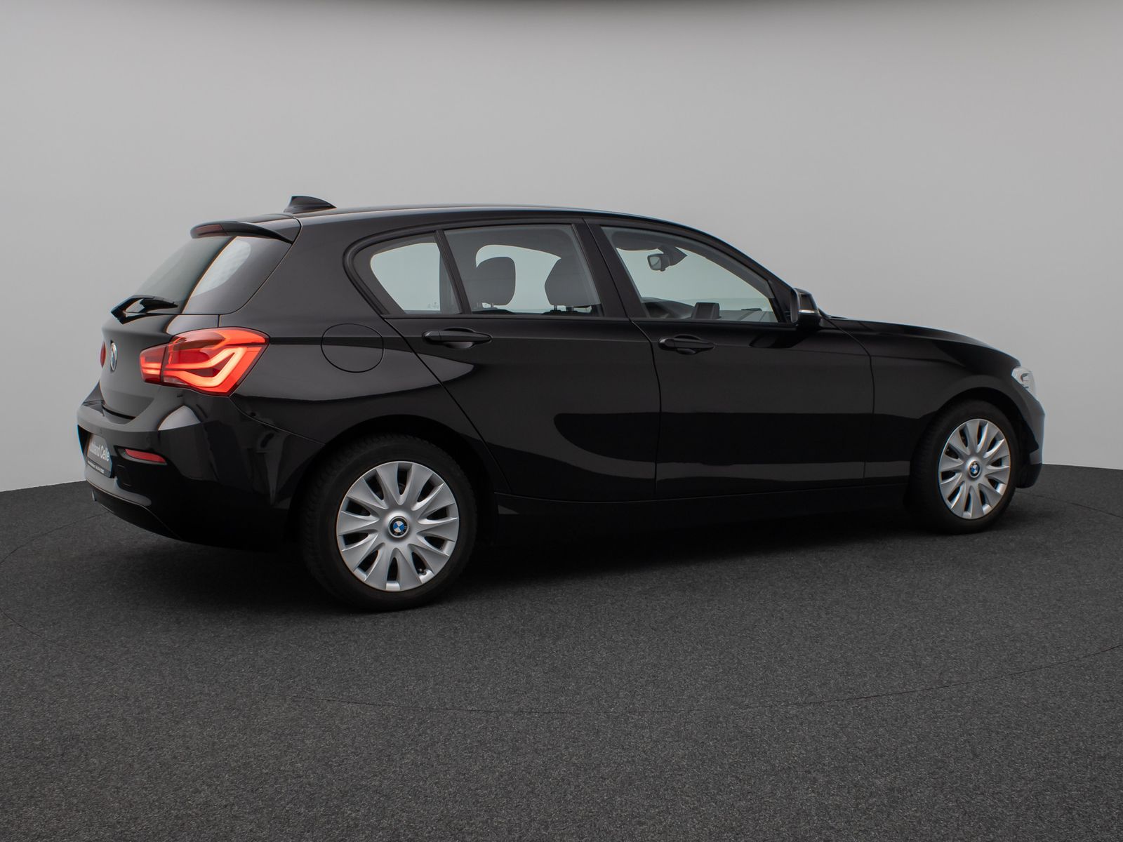 Fahrzeugabbildung BMW 118i PDChinten Sitzheizung Geschwindigkeitsreg.
