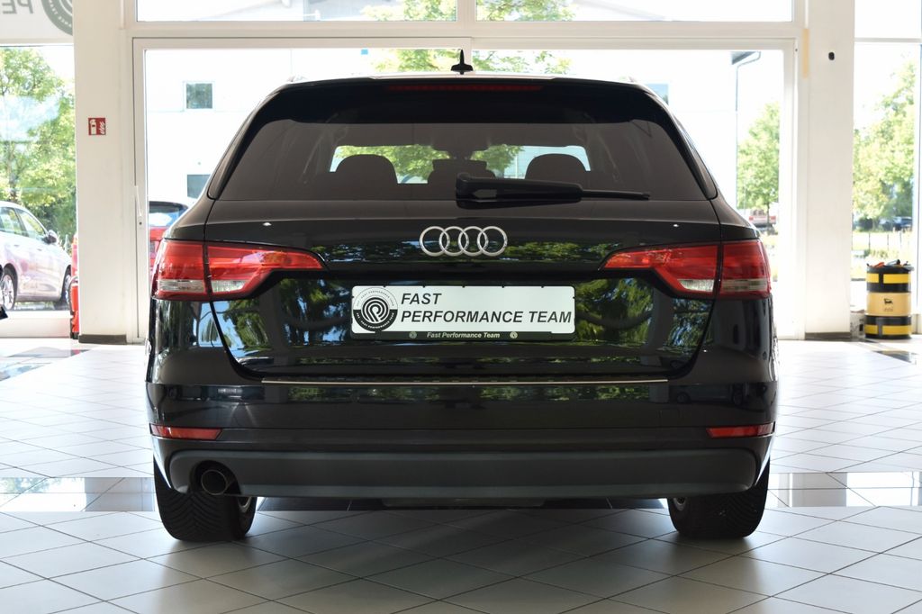 AUDI A4 2.0 TDI Avant~Navi~Bluetooth~Bi-Xenon~AHK AUDI A4 2.0 TDI Avant~Navi~Bluetooth~Bi-Xenon~AHK