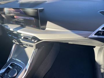 BMW 218i M Sportpaket HiFi DAB LED RFK Komfortzg.