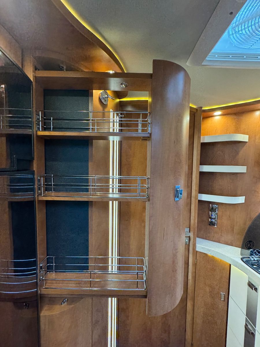 Fahrzeugabbildung Carthago CHIC C-LINE T 4.9 LE 9GT AUTOMATIK DUCATO MAXI