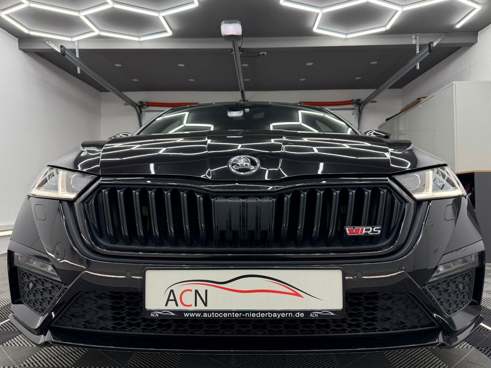 Fahrzeugabbildung SKODA Octavia Lim. RS TSI/FACELIFT/AMBI+/ACC/MASSAGE
