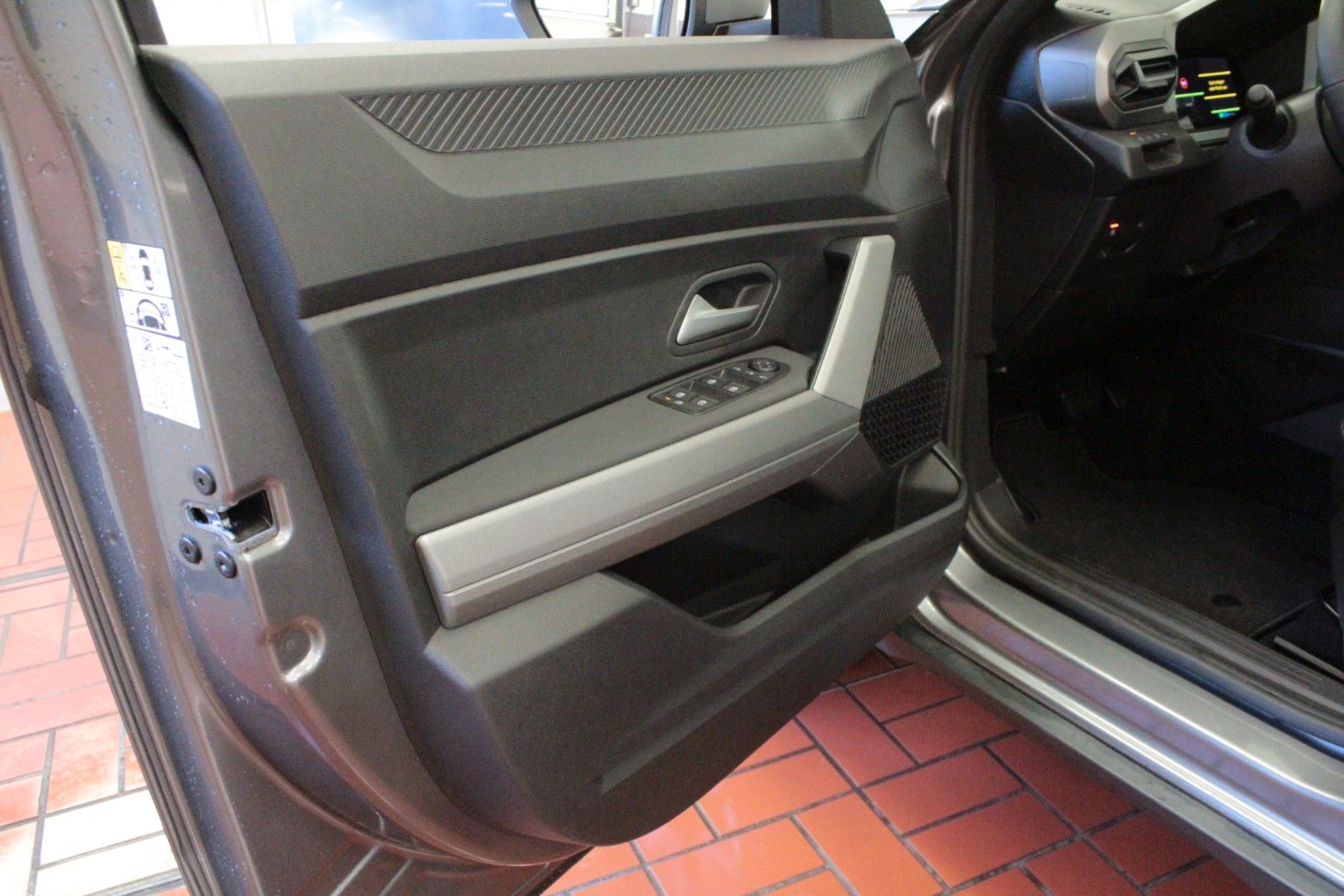 Fahrzeugabbildung Dacia Bigster Hybrid 155 Journey *Winter-*City-Paket*